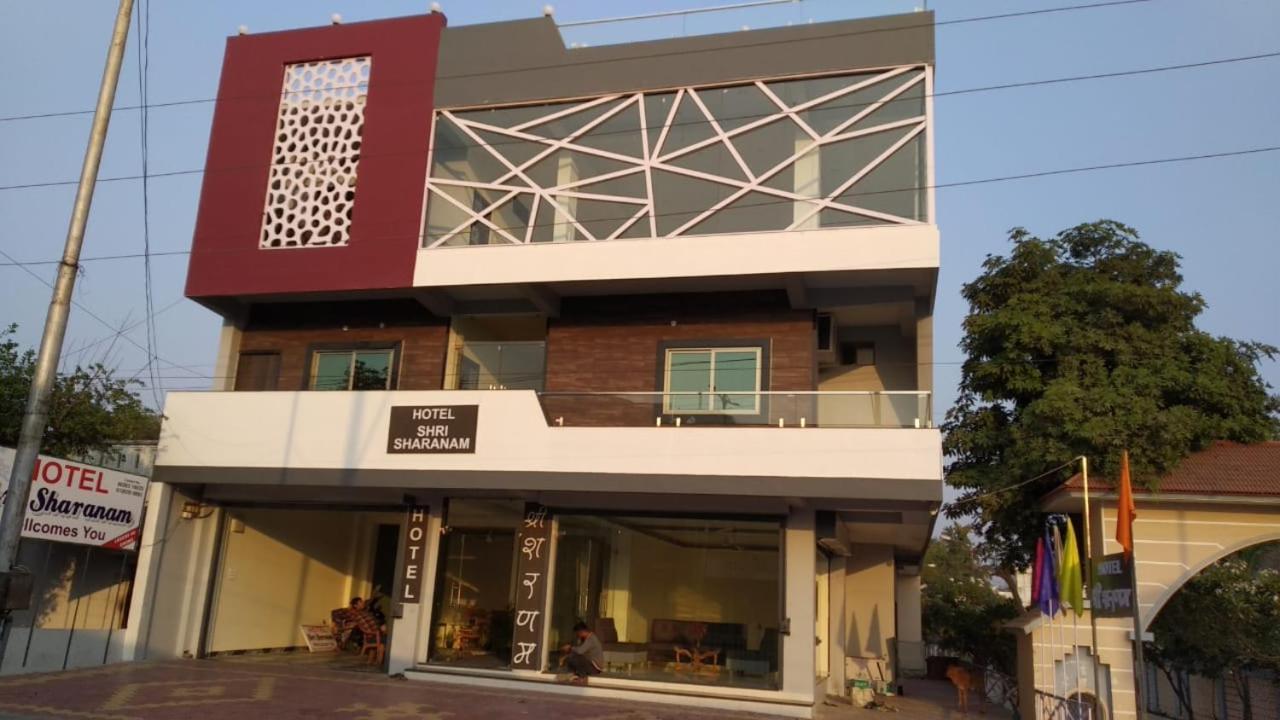 Hotel Shri Sharanam Maheshwar ภายนอก รูปภาพ